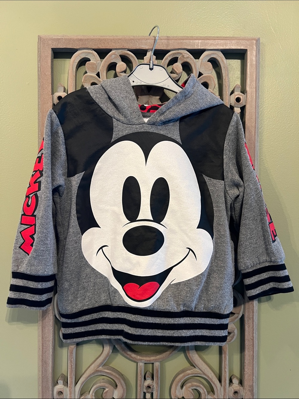 Disney Mickey Mouse Grey Red Black Toddler Unisex Graphic Sweatshirt Hood Size 3